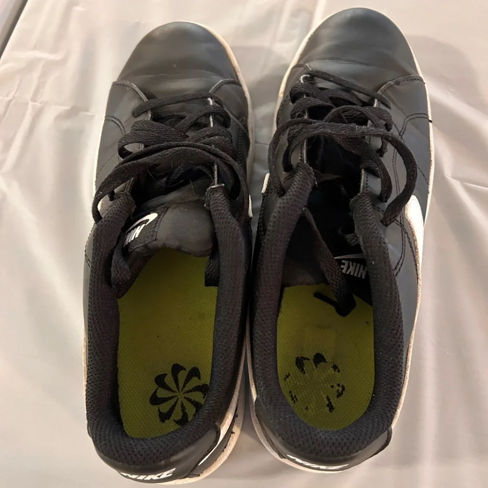 Nike Court Royale 2 Black White US 9 UK 6.5 EUR 40.5‎ Cm 26